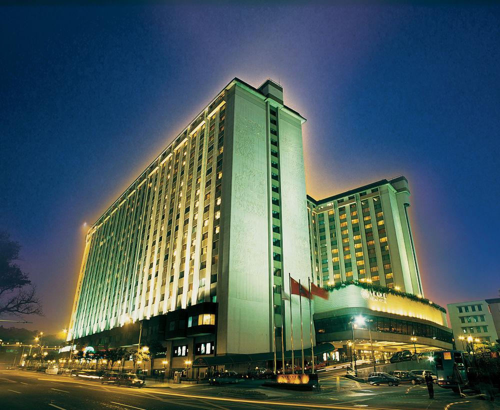 فندق الصين قوانغتشو المظهر الخارجي الصورة The hotel at night